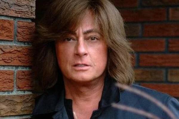 Joe Lynn Turner obdivuje Putina a zvažuje, že se přestěhuje do Ruska