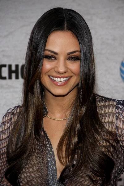 10 Ridiculously Stunning Photos Of Mila Kunis | Factionary
