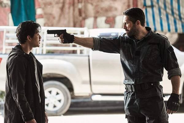 Trojitá hrozba - Z filmu - Iko Uwais, Scott Adkins