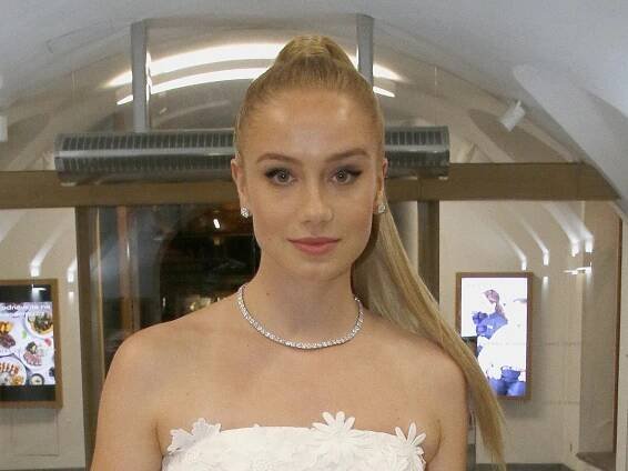 Anna Kadeřávková je jako panenka: Předvedla se v šatech, které se dají vynést na společenskou akci i na procházku - ČasProŽeny.cz