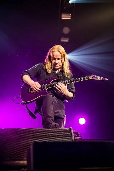 Soubor:20151121 Oberhausen Nightwish Nightwish 0054.jpg – Wikipedie