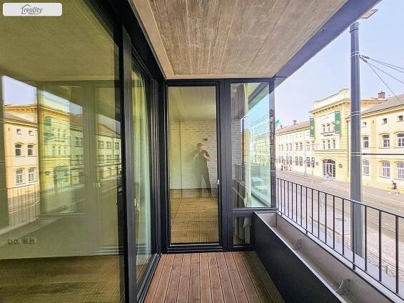 Za Ženskými domovy, Praha 5 - Smíchov