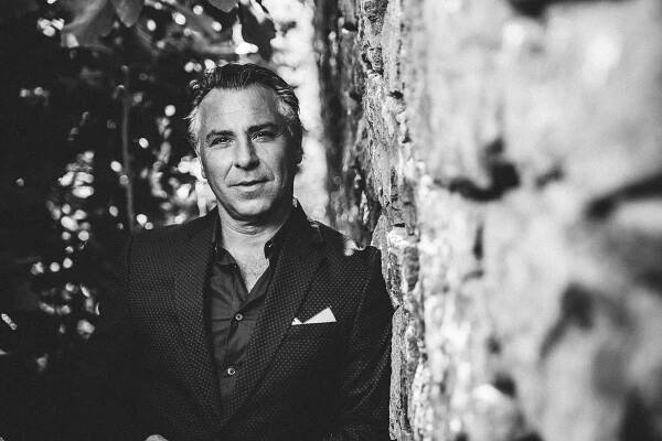 Roberto Alagna - VISUAL WORKER