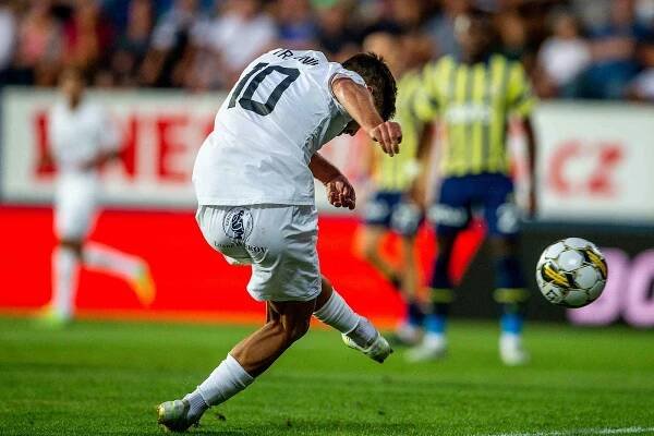 Odvetné utkání 3. předkola fotbalové Evropské ligy: 1. FC Slovácko - Fenerbahce Istanbul, 11. srpna 2022, Uherské Hradiště