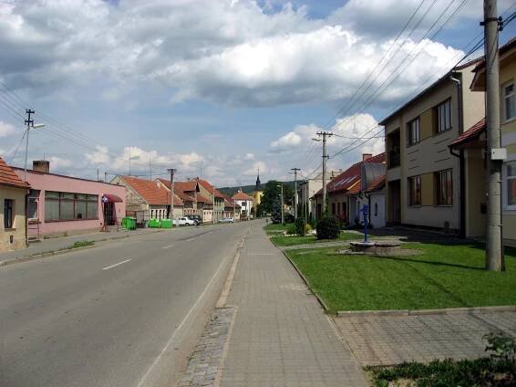 Soubor:Malhostovice.jpg – Wikipedie