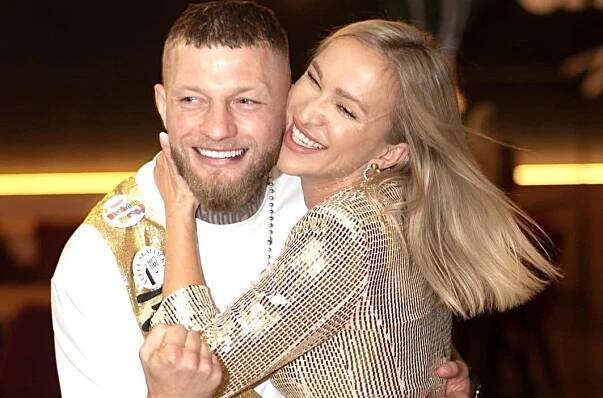 Zápasník Roušal o hejtrech své lásky Nely: Jsou jak z pomocné školky! - Bizzár - celebrity, influenceři, zprávy, zábava