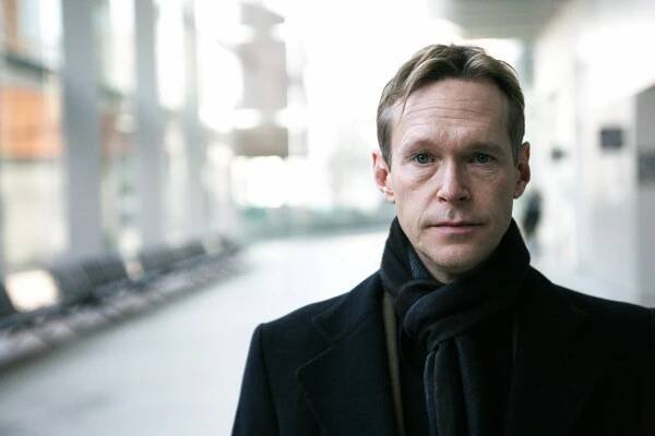 Ztracené Vánoce - Promo - Steven Mackintosh