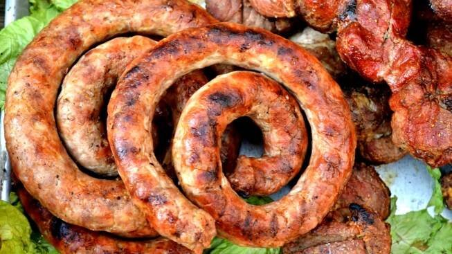 Domácí telecí salsiccia