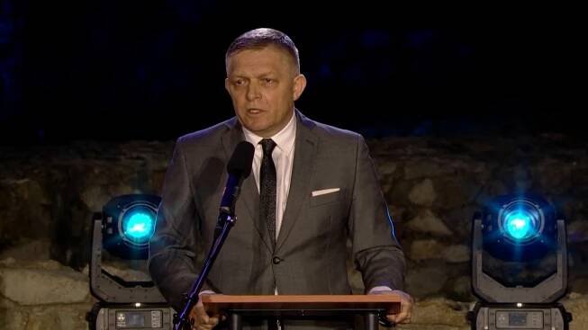 Být zdravý, jedu s Orbánem do Moskvy. Ficova slova neunikla Rusům ani Ukrajincům - Novinky