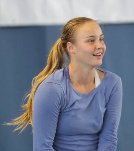 Soubor:Rebecca Šramková.jpg – Wikipedie