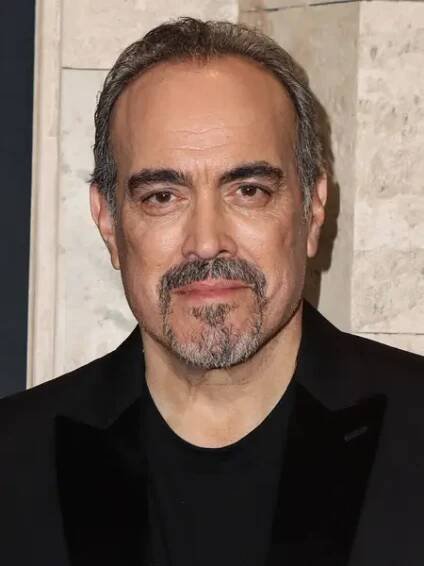 David Zayas kommt zur Weltpremiere von Paramount + And Showtime 's 