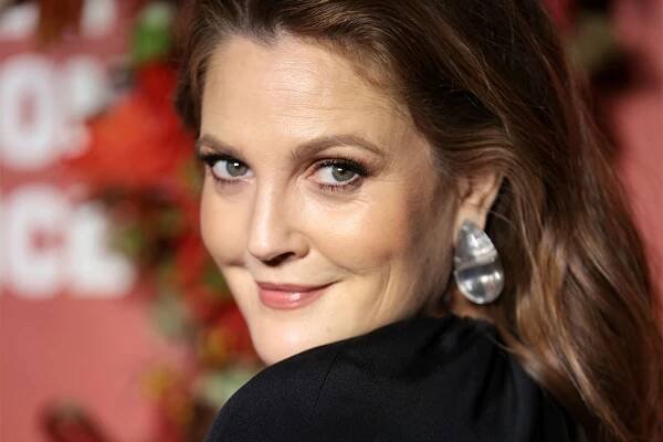 Drew Barrymore Admits She's Been Ghosted by Someone She Dated: 'It Hurts'