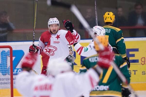 HC Vsetín online - oficiální­ internetové stránky VHK Vsetí­n | Vsetín se po deseti letech představí na ledě pražské Slavie