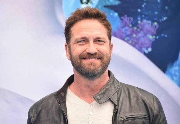 Gerard Butler Smile How To Train Your Dragon Premiere Wallpaper