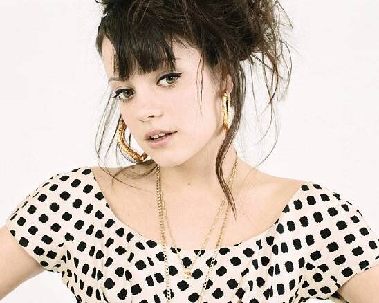 Lily Allen se vrací k hudbě