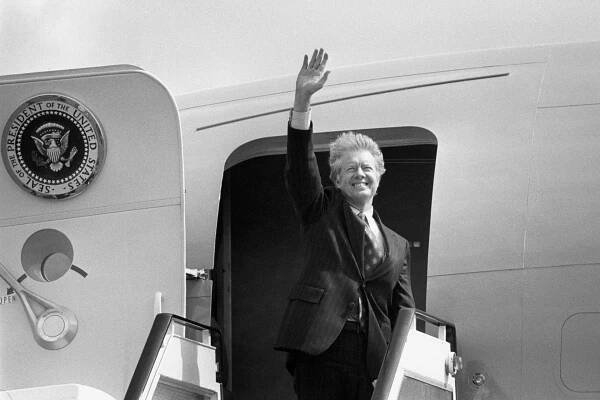 Zemřel Jimmy Carter. Bývalému americkému prezidentovi bylo 100 let