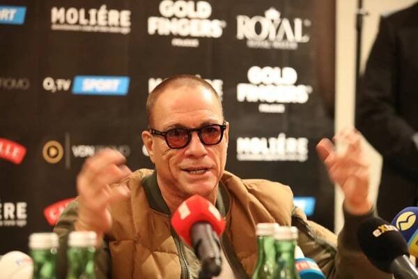 Akční hrdina Jean-Claude van Damme (63) v Česku: Já a 63 let? To vám lhali!