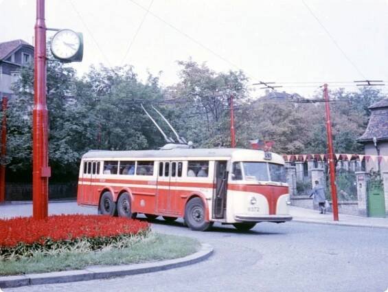 Poslední pražský trolejbus vyjel před 50 lety. Tatra 400 byla příbuzná slavné T111