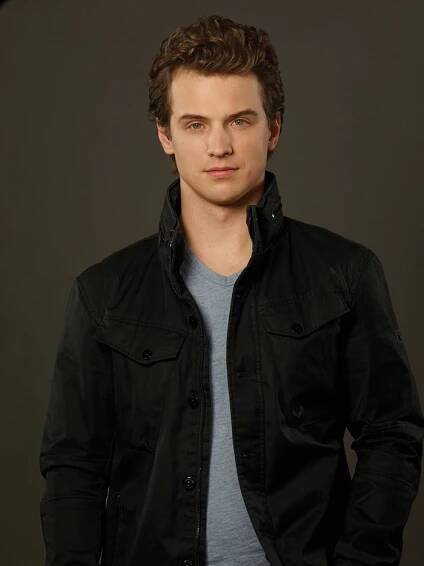 Freddie Stroma