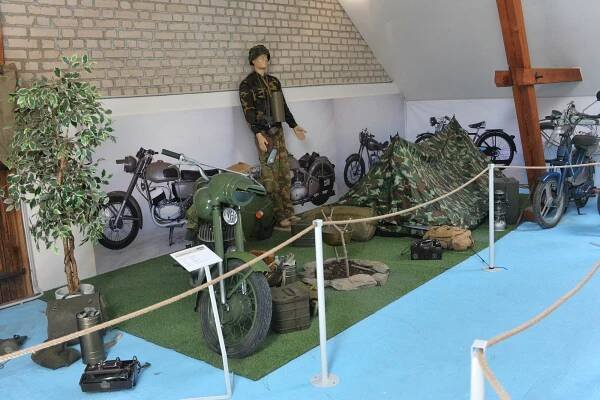 Muzeum veteránů opět otevřelo, přenese návštěvníky do minulého století