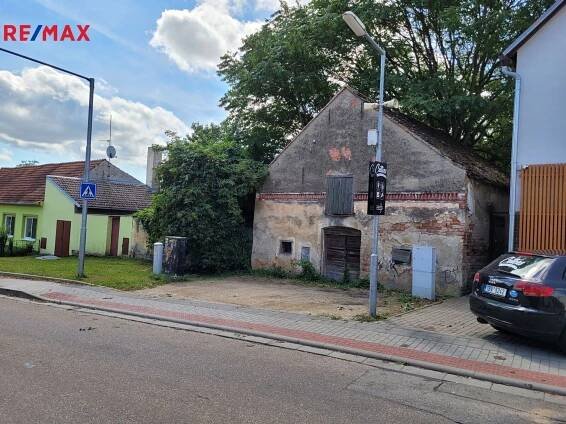 Prodej pozemku 666 m2, Drnholec