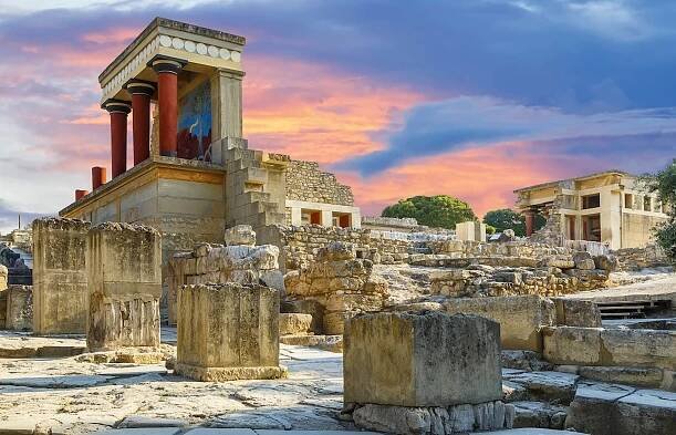 Knossos Palace - Heraklion Town - Museum tour - Zen Group