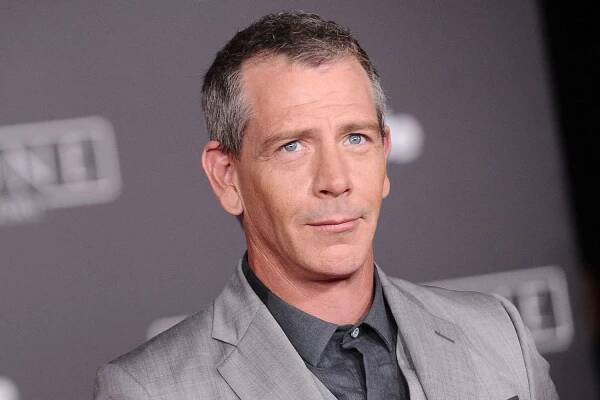 Ben Mendelsohn in talks to play 'Captain Marvel' villain