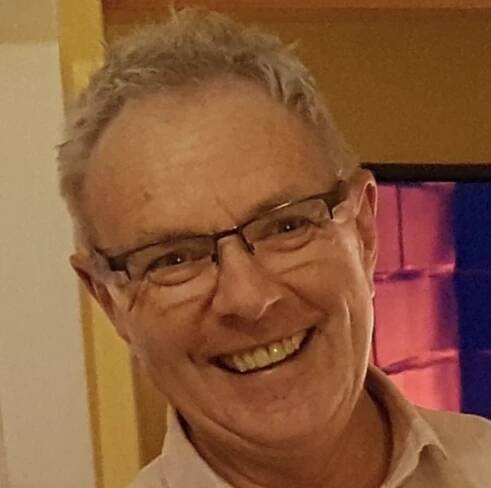 Steve Turner Headshot.png