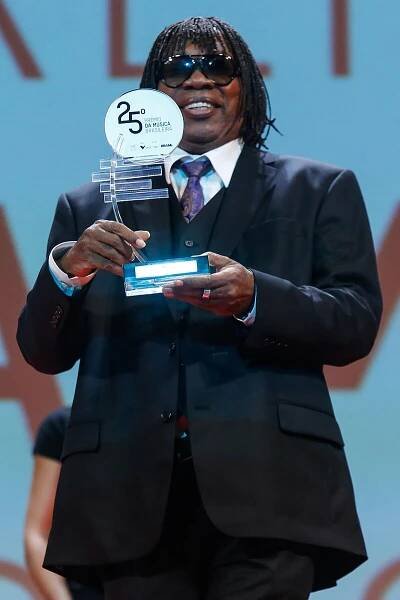 Milton Nascimento - Wikipedia