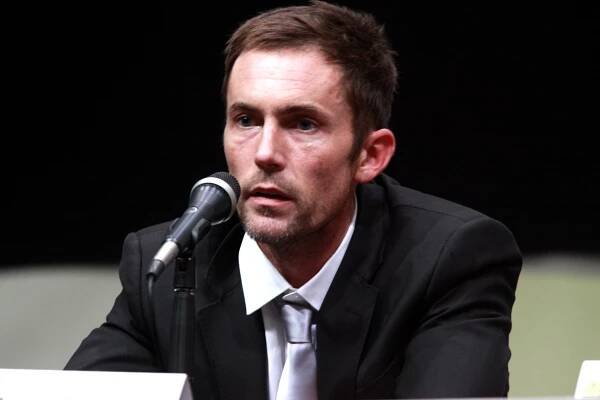 Desmond Harrington