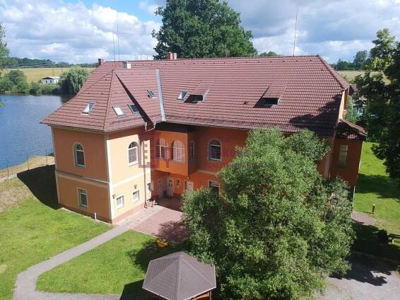Pronájem Byt 2+kk, Deštenská, Jindřichův Hradec - Radouňka
