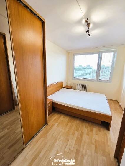 Prodej bytu 2+kk/sklep, panel, po reko. 43 m2, OV, 11.N.P. Praha 4, Háje u metra, Mendelova ul. | Středočeské reality 