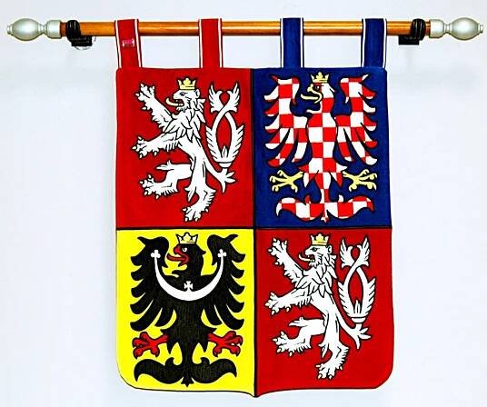 Státní znak České republiky ozdobí vaši obec, městys či město