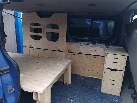 Obytná vestavba prototyp pro Renault Trafic (2001-2015) - Auto-moto