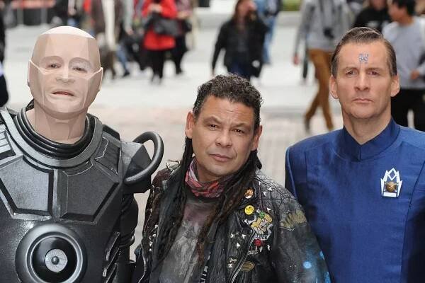 Robert Llewellyn as Kryten, Craig Charles as Dave Lister and Chris Barrie as Arnold Rimmer. Barrie has given a new health update to fans