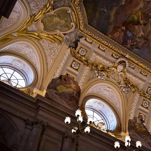 Madrid: Vstup do královského paláce s audio průvodcem | GetYourGuide