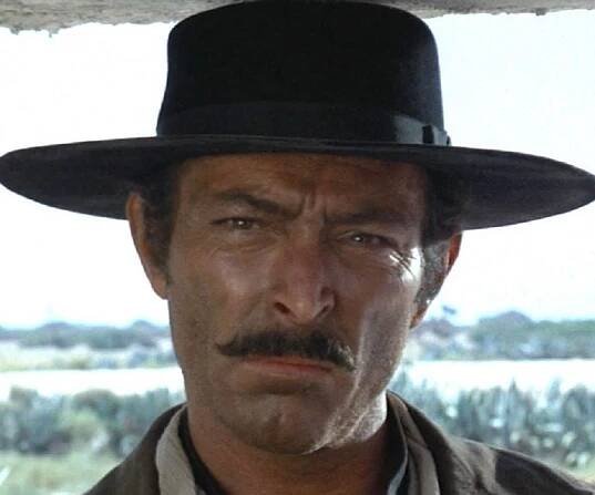 Lee Van Cleef Biography - Facts, Childhood, Family Life & Achievements