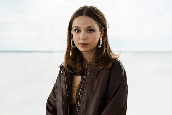 Skoro normální rodina - Z filmu - Alexandra Karlsson Tyrefors