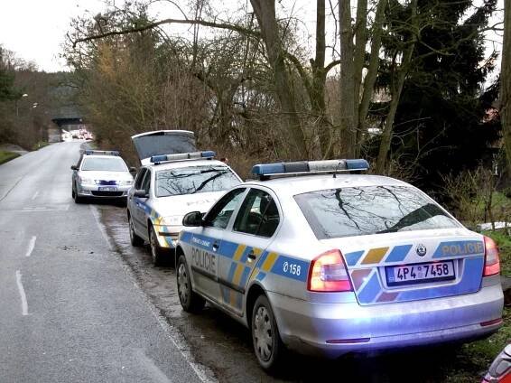 Čokoláda sestřenici, rychle přišel o auto, zákeřná pálivá omáčka a další příběhy z víkendové Plzně | Krimi Plzeň