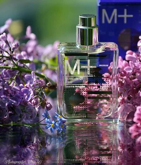 Molecule 01 + Iris Escentric Molecules pro ženy a muže