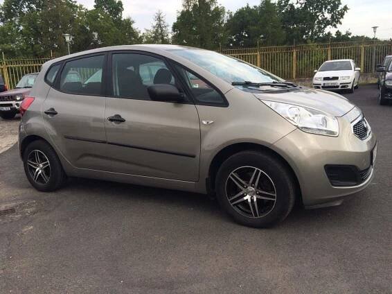 Kia Venga 1.4 CVVT hatchback