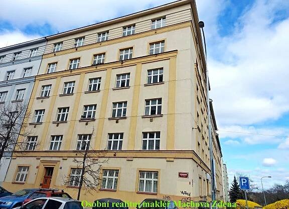 Pronájem Byt 3+1, Lucemburská, Praha 3