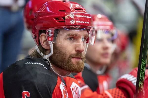 David Musil o roli táty, vysněné účasti na olympiádě i přítelkyni v kulinářské show | HC Oceláři Třinec