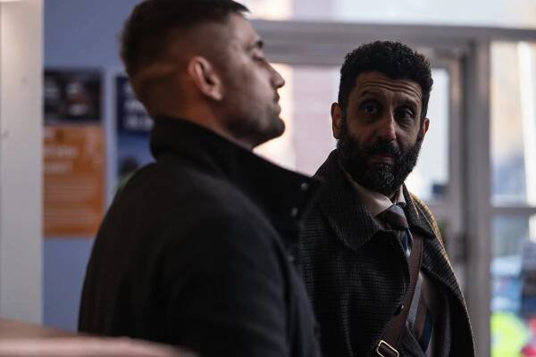 Showtrial - Officer X - Z filmu - Adeel Akhtar