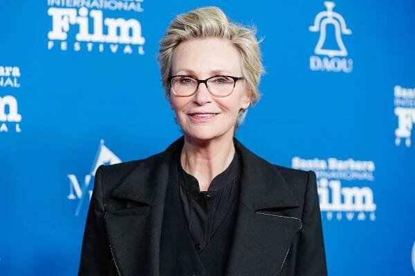Jane Lynch attends DAOU Vineyards At Santa Barbara International Film Festival's Virtuosos Award at The Arlington Theatre on February 10, 2024 in Santa Barbara, California. 