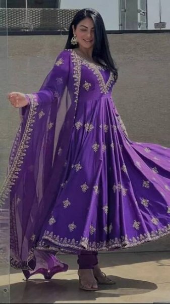 Neeru Bajwa stunning looks