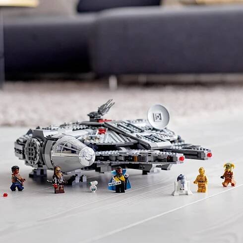 LEGO® Star WarsTM 75257 Millennium FalconTM
