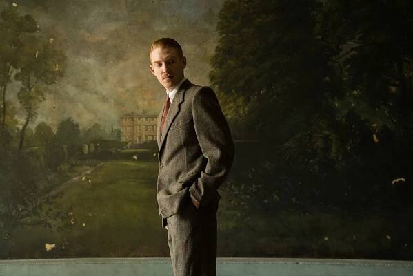 Malý vetřelec - Z filmu - Domhnall Gleeson