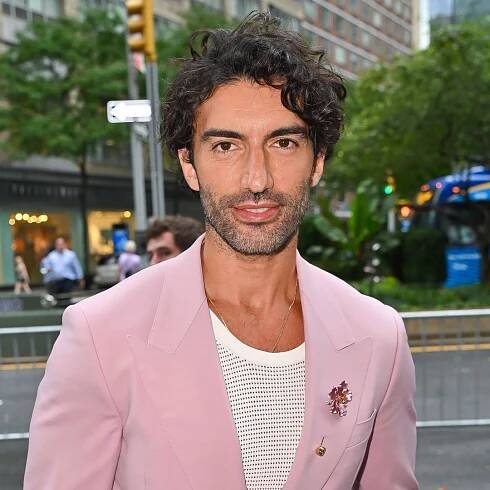 Justin Baldoni calls out Ryan Reynolds for trying to dodge $400M lawsuit