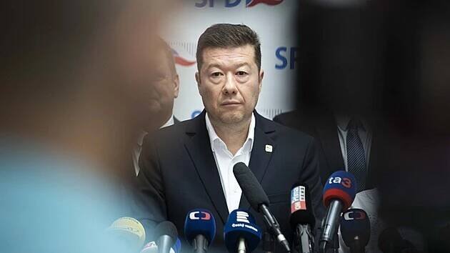 NÁZOR: Okamurův jackpot s „chirurgy z dovozu“ a výměna nejvyššího žalobce | Názory | Lidovky.cz